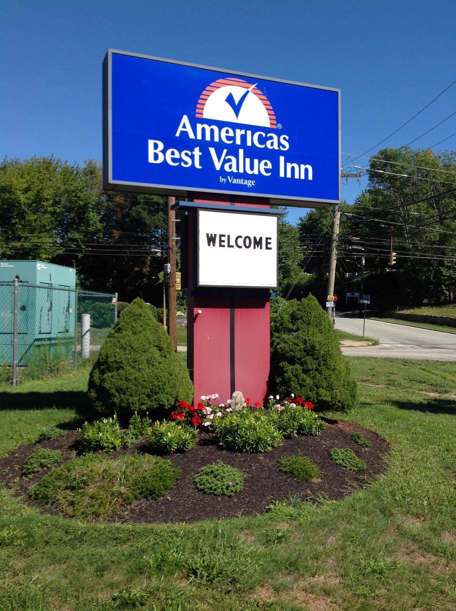 Americas Best Value Inn New London Mystic Exterior photo