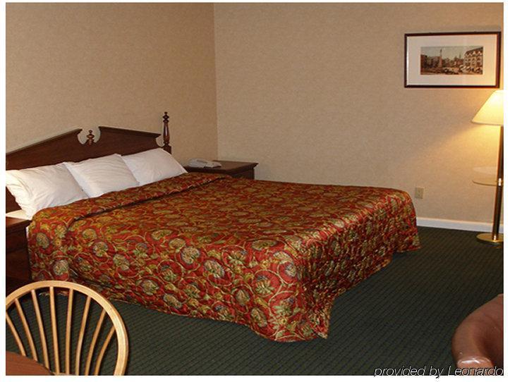 Americas Best Value Inn New London Mystic Room photo