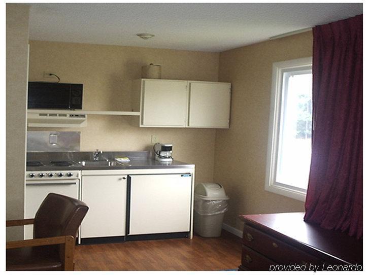 Americas Best Value Inn New London Mystic Room photo