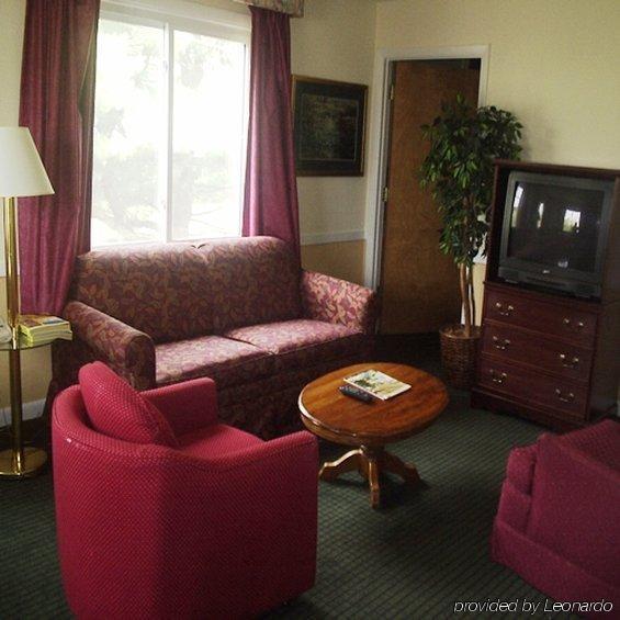 Americas Best Value Inn New London Mystic Room photo