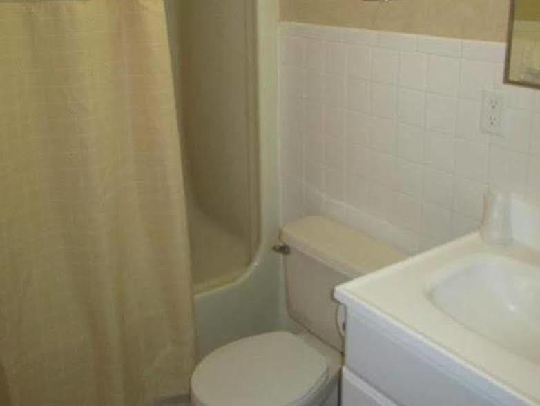 Americas Best Value Inn New London Mystic Exterior photo